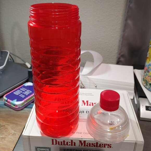 Red- Aladdin 2 Way Lid Water Bottle 3 sizes - Picture 2 of 2